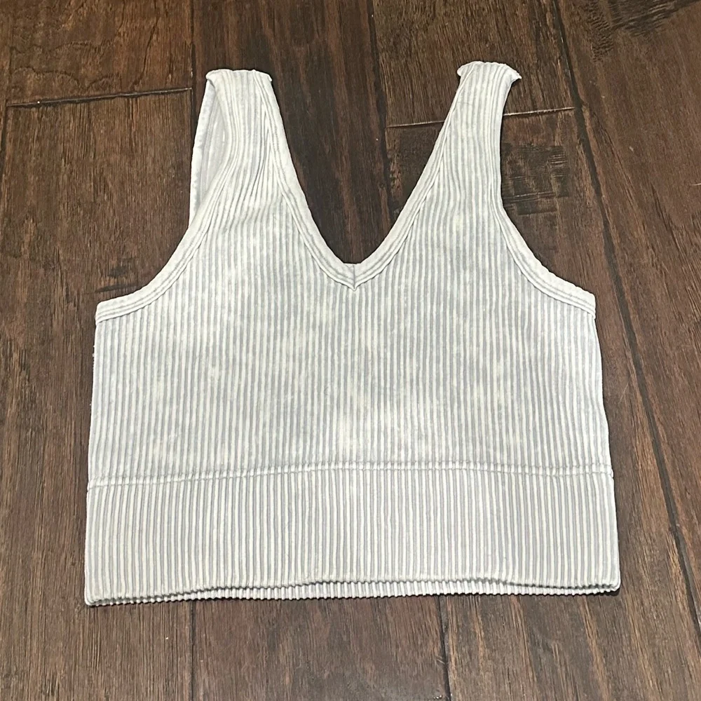 White Ribbed Women's Top - Picture 1 of 1